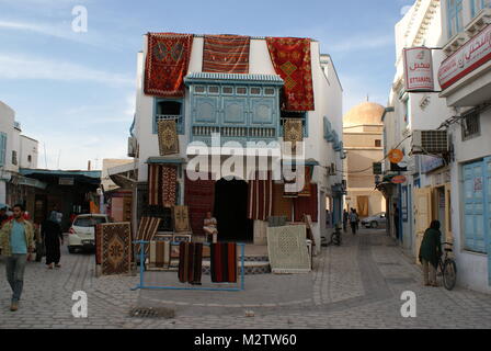 Negozio di tappeti in Kairouan medina, Kairouan, Tunisia Foto Stock