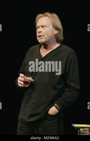 Volker Lechtenbrink, Fotoprobe zur Urauffuehrung von 'Leben, così wie ich es mag' Ernst-Deutsch im-teatro, Amburgo, 29.10.2014 Foto Stock