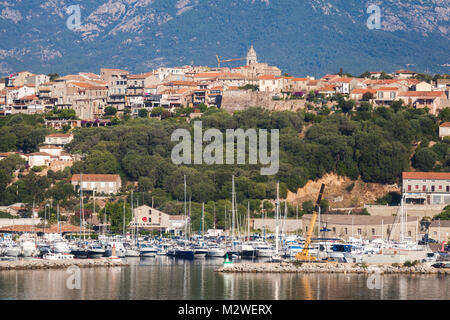 La Corsica, Francia - luglio 2, 2015: estate il paesaggio costiero di Porto Vecchio Foto Stock