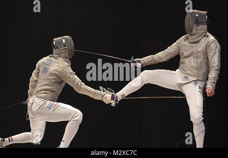 Varsavia, Polonia - 25 febbraio 2017: Sabre de Wolodyjowski, Internazionale di scherma Scherma Federazione Cup in mens spada FIA in Politechnika Warszawska Foto Stock