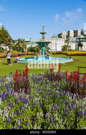 Inghilterra, Devon, Torquay, la principessa giardini, fontana di stile Vittoriano Foto Stock