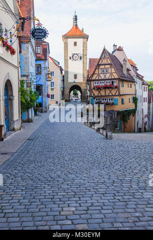 In Germania, in Baviera, la Strada Romantica, Rothenburg ob der Tauber, Plonlein e Siebersturm Tower Foto Stock