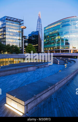 Inghilterra, Londra, Southwark, più Londra Riverside uffici e la Shard Foto Stock