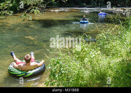 Maryland,MD,Eastern,Mid Atlantic,Harford County,Street,Rocks state Park,Deer Creek Water,ricreazione,tubing,tubing,tubing,sport acquatici,galleggiante,libero galleggiante Foto Stock