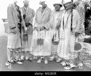 Doppia esposizione di gruppo alla moda, ca. 1925. Foto Stock