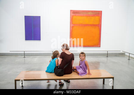 Philadelphia Pennsylvania,Philadelphia Museum of Art,istituzione,mostra collezione collezione moderna,pittura,arte,Mark Rothko,arancio,p Foto Stock