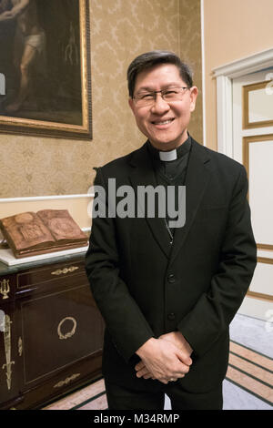 Rossano, Cardinale Luis Antonio Tagle, arcivescovo di Manila e presidente di Caritas Internationalis durante la conferenza stampa per la cerimonia di inaugurazione della Casa della Speranza, a Rossano stazione ferroviaria. 07/02/2018, Rossano, Italia Foto Stock