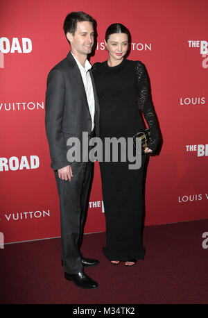 Los Angeles, Stati Uniti d'America. 8 febbraio, 2018. Miranda Kerr, Evan Spiegel. La vasta e Louis Vuitton celebrare Jasper Johns: "qualcosa somigliante a verità' presentano tenutasi presso l'ampio. Photo credit: PMA/AdMedia Credito: PMA/AdMedia/ZUMA filo/Alamy Live News Foto Stock
