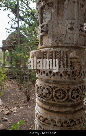 Polo monumento in foresta, Vijayanagar, Sabarkantha, Gujarat, India, Asia Foto Stock