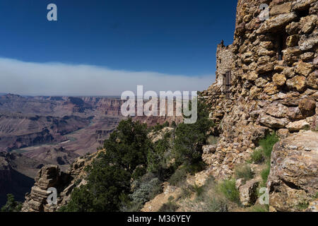 Fuochi e fumo nel Grand Canyon in Northern Arizona Foto Stock