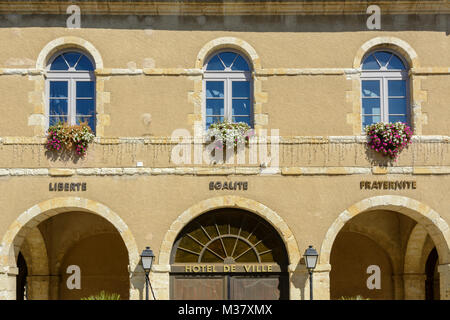 Porticato Municipio (Mairie / Hotel de Ville) in Fleurance - una bastide cittadina nel Gers (Guascogna), Occitanie (Midi-Pyrénées), a sud-ovest della Francia Foto Stock