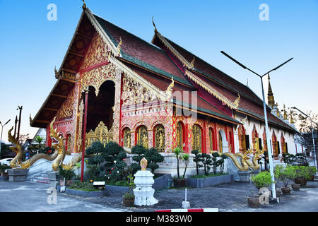 Wat Jed Yod, un tempio buddista in Chiang Rai, Thailandia. Foto Stock