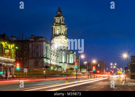 Stockport Town Hall di notte, Stockport, Greater Manchester, Inghilterra, Regno Unito Foto Stock