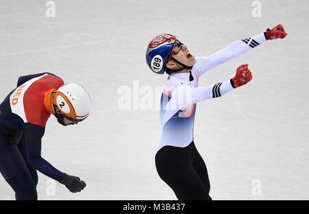 Gangneung, Repubblica di Corea. 10 Febbraio, 2018. Hyojun Lim (KOR) celebra vincendo la finale. Short track. Gangneung ice arena. Pyeongchang2018 Olimpiadi invernali. Gangneung. Repubblica di Corea. 10/02/2018. Credito: Sport In immagini/Alamy Live News Foto Stock