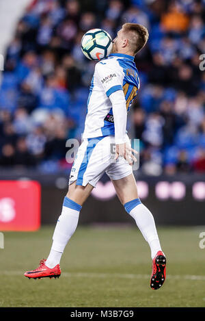 Madrid, Spagna. Il 10 febbraio, 2018. Madrid, Spagna. Il 10 febbraio, 2018. Raul Garcia (Leganes FC) controlla la sfera La Liga match tra Leganes FC vs SD Eibar All'Municipal de Butarque stadium in Madrid, Spagna, 10 febbraio 2018. Credito: Gtres Información más Comuniación on line, S.L./Alamy Live News Foto Stock