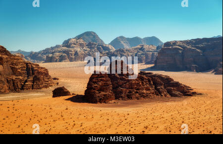 Wadi Rum Giordania prese nel 2015 Foto Stock