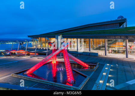 Calderone olimpico, Jack Poole Plaza, Vancouver, British Columbia, Canada. Foto Stock