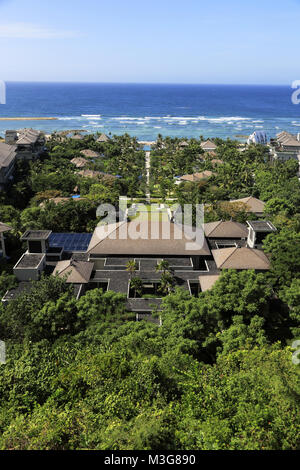 Il punto di vista del Ritz-Carlton Bali Hotel resort con vista oceano in background.Nusa Dua. Bali. Indonesia Foto Stock