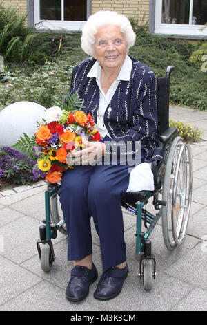 95. Geburtstag der Volksschauspielerin Heidi Kabel, Seniorenstift der Ernst-und-Claere-Jung-Stiftung Hamhurg, 27.08.2009, Heidi Kabel Foto Stock