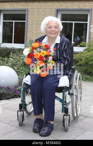 95. Geburtstag der Volksschauspielerin Heidi Kabel, Seniorenstift der Ernst-und-Claere-Jung-Stiftung Hamhurg, 27.08.2009, Heidi Kabel Foto Stock