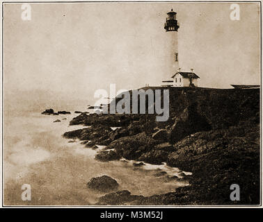 Vecchio American fari, stazioni di luce e ausili alla navigazione - PIGEON POINT LIGHTHOUSE - STAZIONE DI LUCE , CALIFORNIA, STATI UNITI D'America nel 1923 Foto Stock