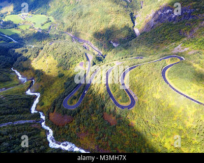 Hjelledalen Windy Road Norvegia prese nel 2017 Foto Stock
