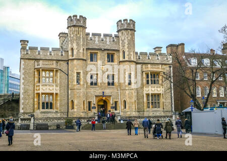 LONDON, Regno Unito - FEB. 04, 2018: la Torre di Londra, ufficialmente la sua maestà il Palazzo Reale e la fortezza è un castello storico situato sul Fiume Tamigi Foto Stock