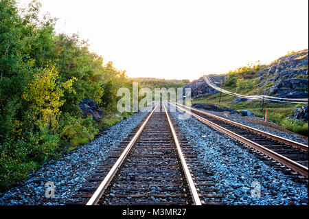 I binari del treno in direzione ovest di Sudbury, Ontario Foto Stock