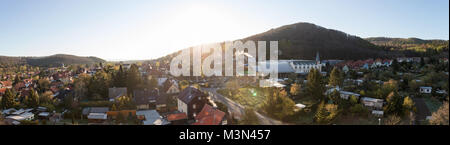 Sunrise in mattinata sulla città Wernigerode in Harz in Sassonia-Anhalt Foto Stock