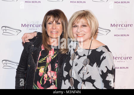 Ireen Sheer und Maria Roos beim 6. smago! Awards 2017 im Berliner Mercure Hotel MOA Foto Stock