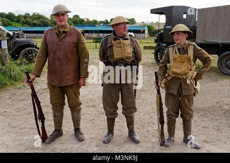 Centenario della battaglia di Passchendaele guerra mondiale un fronte occidentale mostra commemorativa al 2017 Grande Dorset fiera del vapore, Blandford, Regno Unito. Foto Stock