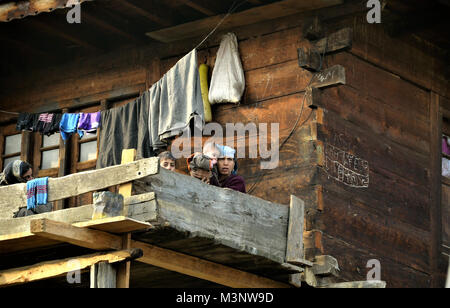 Famiglia, kupwara, Kashmir India, Asia Foto Stock