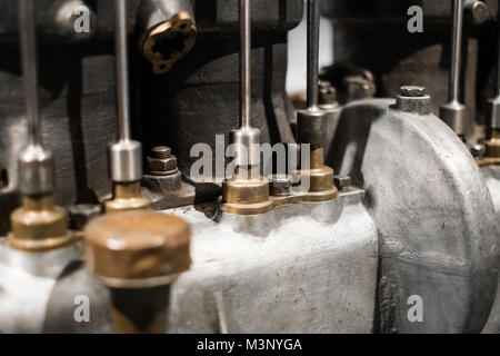 Motore interno, all'interno del vecchio motore aereo - dettagli meccanici Foto Stock
