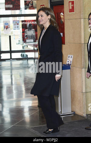 Mostoles, Madrid, Spagna. 12 Feb, 2018. Regina Letizia di Spagna frequentare la consegna della nazionale di innovazione e Design Awards 2017 presso il Teatro del Bosque il 12 febbraio 2018 a Mostoles, Spagna Credit: Jack Abuin/ZUMA filo/Alamy Live News Foto Stock