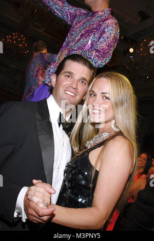 PALM BEACH, FL - 2009: Donald Trump Jr e la moglie al Mar-a-Lago Club nel 2009 in Palm Beach, Florida. Persone: Donald e Vanessa Trump trasmissione Ref: MNC79 MPI122/MediaPunch Foto Stock