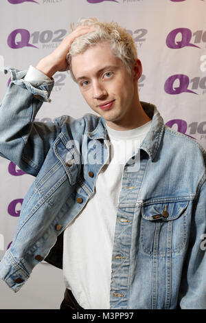 Bala Cynwyd, PA, Stati Uniti d'America. 12 Feb, 2018. Troye Sivan visite Q102 teatro delle prestazioni in Bala Cynwyd, Pa Febbraio 12, 2018 Credit: Star Shooter/media/punzone Alamy Live News Foto Stock