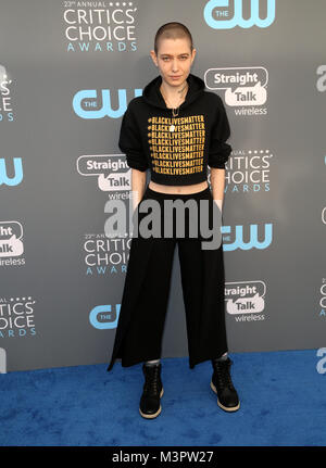 La ventitreesima edizione critica' Choice Awards - Gli arrivi con: Asia Kate Dillon dove: Los Angeles, California, Stati Uniti quando: 11 Gen 2018 Credit: Brian A/WENN.com Foto Stock