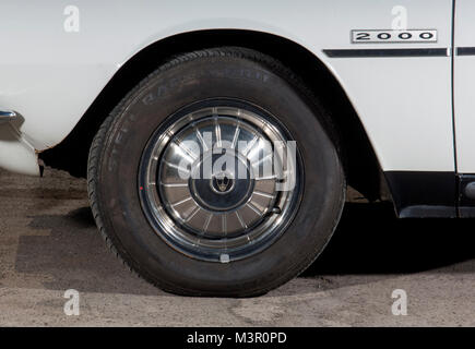 La serie 2 Rover 2000 ruota e la borchia, British Classic Car Foto Stock