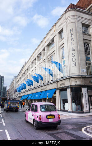 Guarisce & Figlio department store su Tottenham Court Road, Londra, Regno Unito Foto Stock