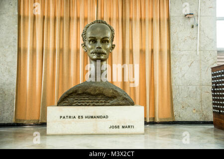 Busto di Jose Mart nella Biblioteca Nazionale di Cuba Foto Stock