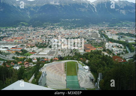 La città di Innsbruck dal Bergisel ski jump Foto Stock