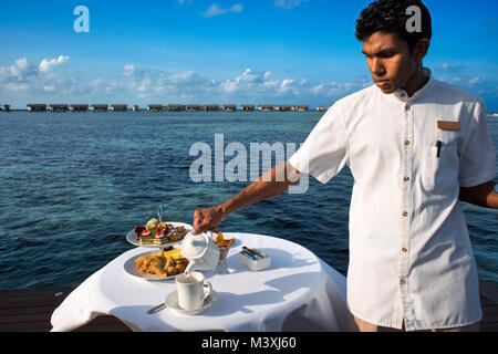Ora del tè in Residence Hotel e Resort, Gaafu Alifu Atoll. Isole delle Maldive. Foto Stock