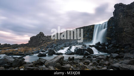 Bella cascata Oxarafoss nel sud dell'Islanda europa Foto Stock