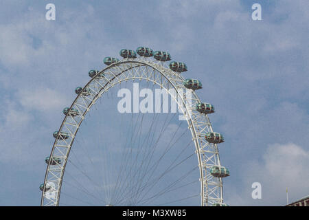 LONDON, Regno Unito - Agosto, 13th, 2015: dettaglio del London Eye nel centro di Londra Foto Stock