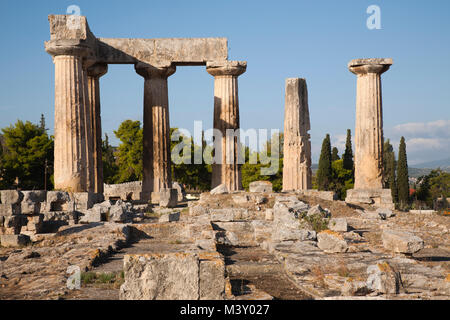 In Europa, in Grecia, Peloponneso, antica Corinto, sito archeologico, Tempio di Apollo Foto Stock