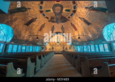 Oakland, California - 11 Febbraio 2018: interni di ascensione Cattedrale greco-ortodossa di Oakland Foto Stock