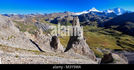 Francia, massiccio della Vanoise, vista la Grande Motte (3656m) e la Grande casse (3852m)Francia, massiccio della Vanoise, vista la Grande Motte (3656m) Foto Stock