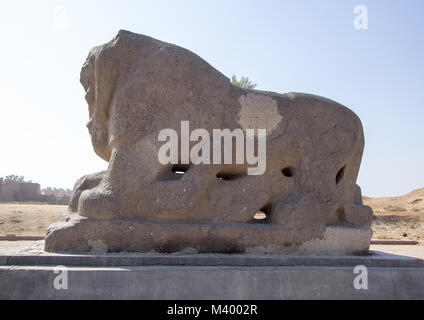 Immagine della statua del leone di Babilonia, nell'antica città di Babilonia e il leone è fatta di pietra dura. Foto Stock