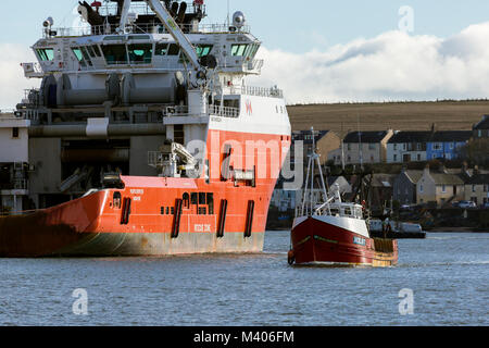 Trawler 'Emma Kathleen' in arrivo Montrose Scozia. Foto Stock