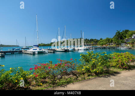 Port Antonio porto con imbarcazioni marine nel sole splendente, Giamaica, West Indies, dei Caraibi Foto Stock